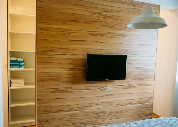 Hana شقة نوفي ساد